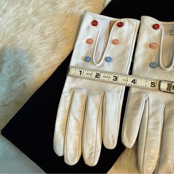 Fratelli Orsini Off White Leather Button Detail Gloves with Dust Bag - Picture 11 of 12